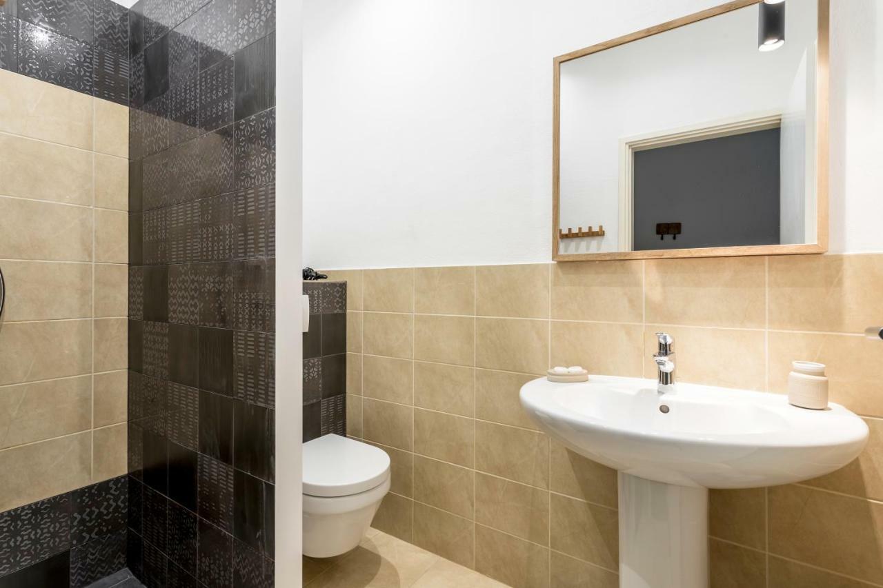 Zlatni Bol Apartments Экстерьер фото